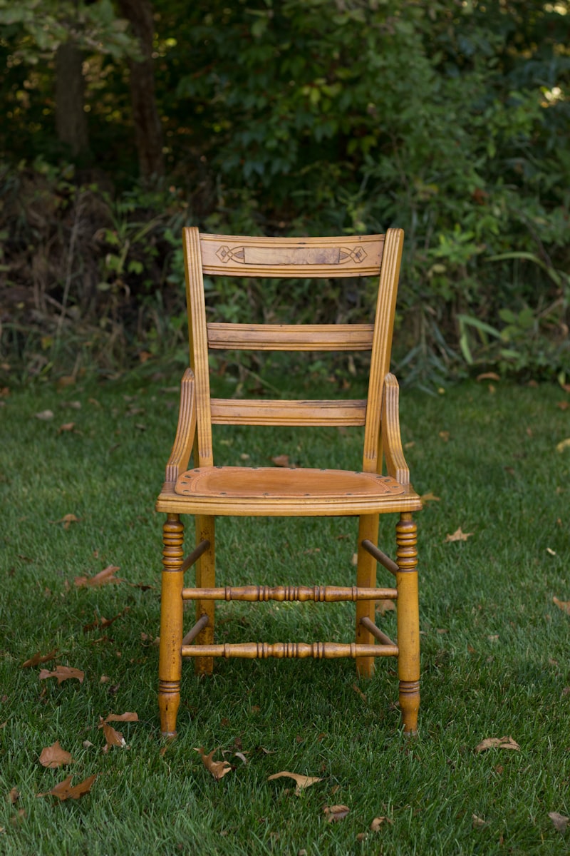 Teras dengan furnitur kayu